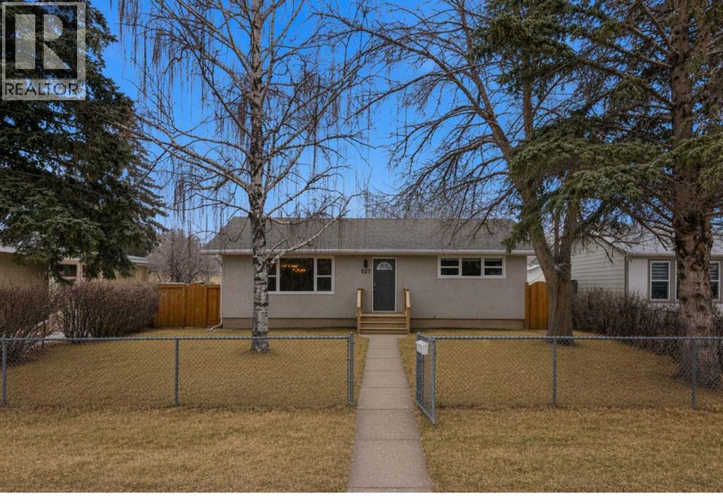 527 Athlone Road SE, Calgary, Alberta  T2H 1V8 - Photo 2 - A2292067