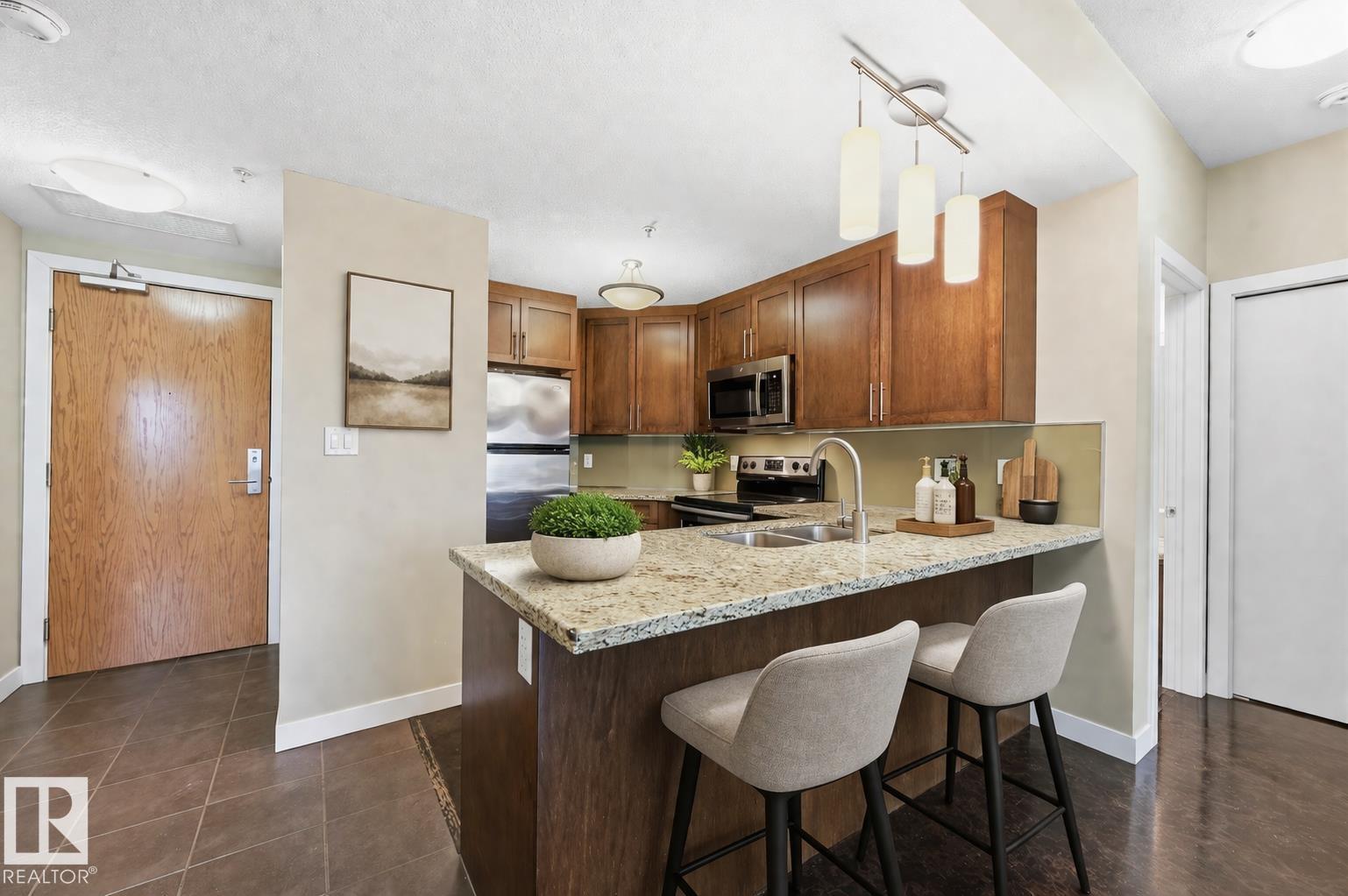 #805 10055 118 St Nw, Edmonton, Alberta  T5K 0C1 - Photo 8 - E4483599