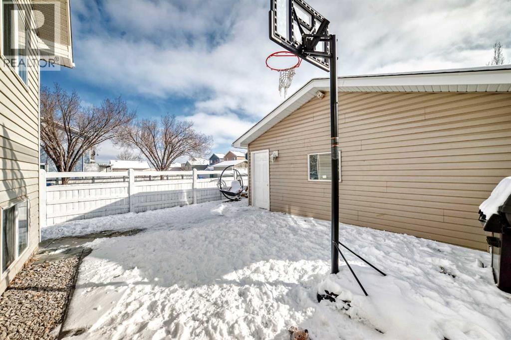 67 Bridleglen Manor SW, Calgary, Alberta  T2Y 3X1 - Photo 38 - A2293396