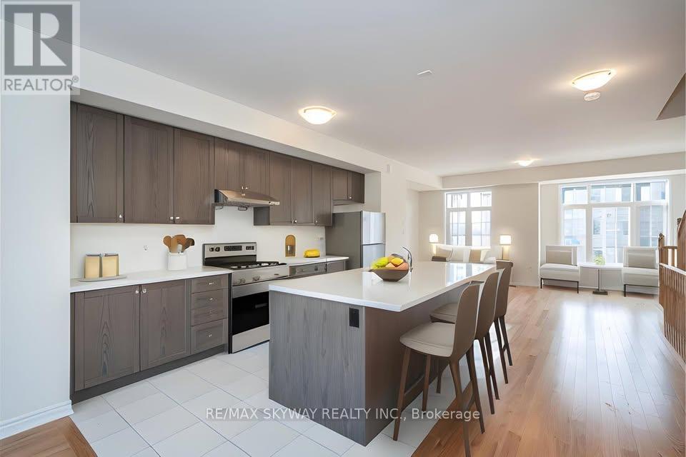 3 Petch Avenue, Caledon, Ontario  L4C 0Y9 - Photo 4 - W13032814