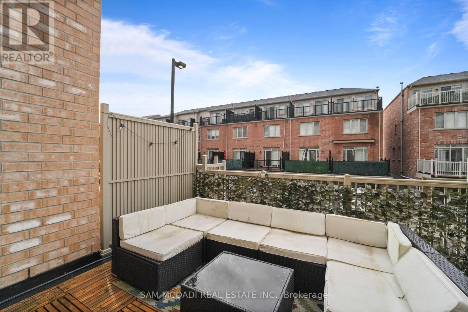 61 Edward Horton Crescent, Toronto, Ontario  M8Z 0E7 - Photo 16 - W13032824