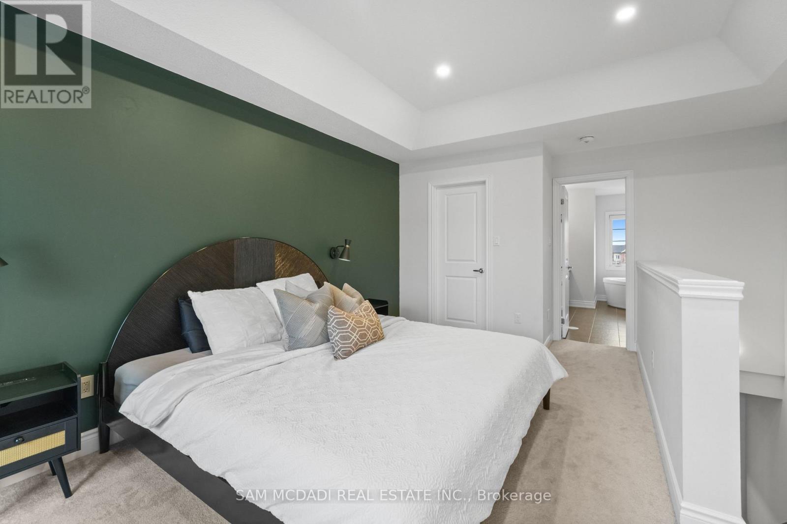 61 Edward Horton Crescent, Toronto, Ontario  M8Z 0E7 - Photo 28 - W13032824