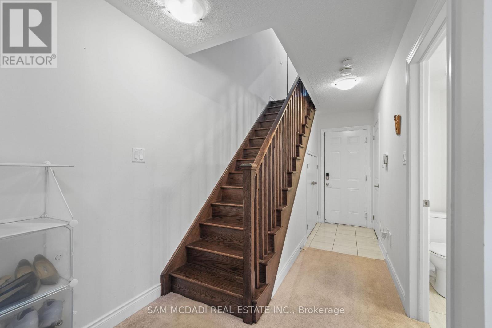 61 Edward Horton Crescent, Toronto, Ontario  M8Z 0E7 - Photo 36 - W13032824