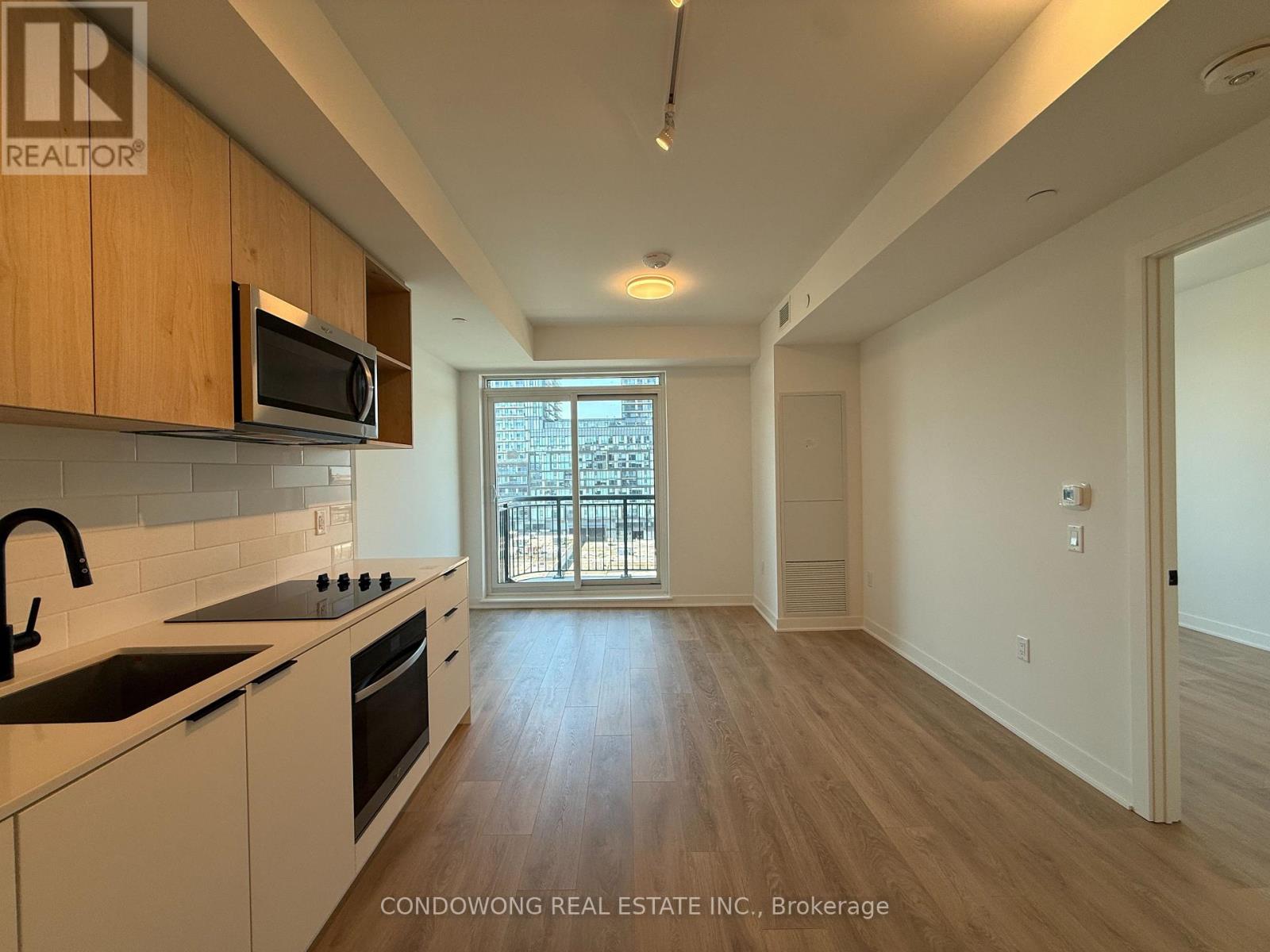 513 - 1185 Dupont Street, Toronto, Ontario  M6H 0G5 - Photo 2 - W13032830