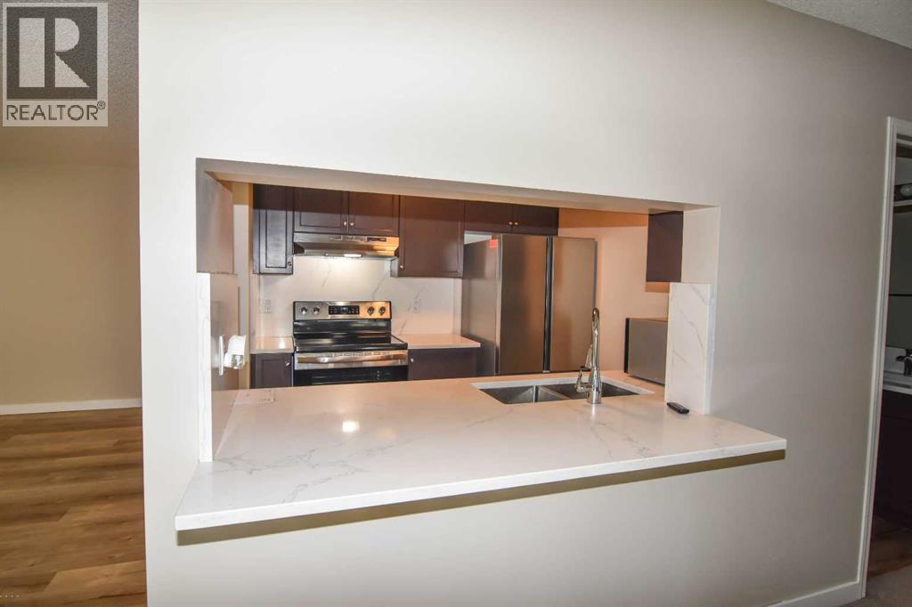 109, 2022 Canyon Meadows Drive Se, Calgary, Alberta  T2J 7H1 - Photo 7 - A2302347