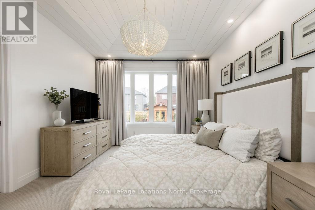 36 Simona Avenue, Wasaga Beach, Ontario  L9Z 0L3 - Photo 23 - S13012030