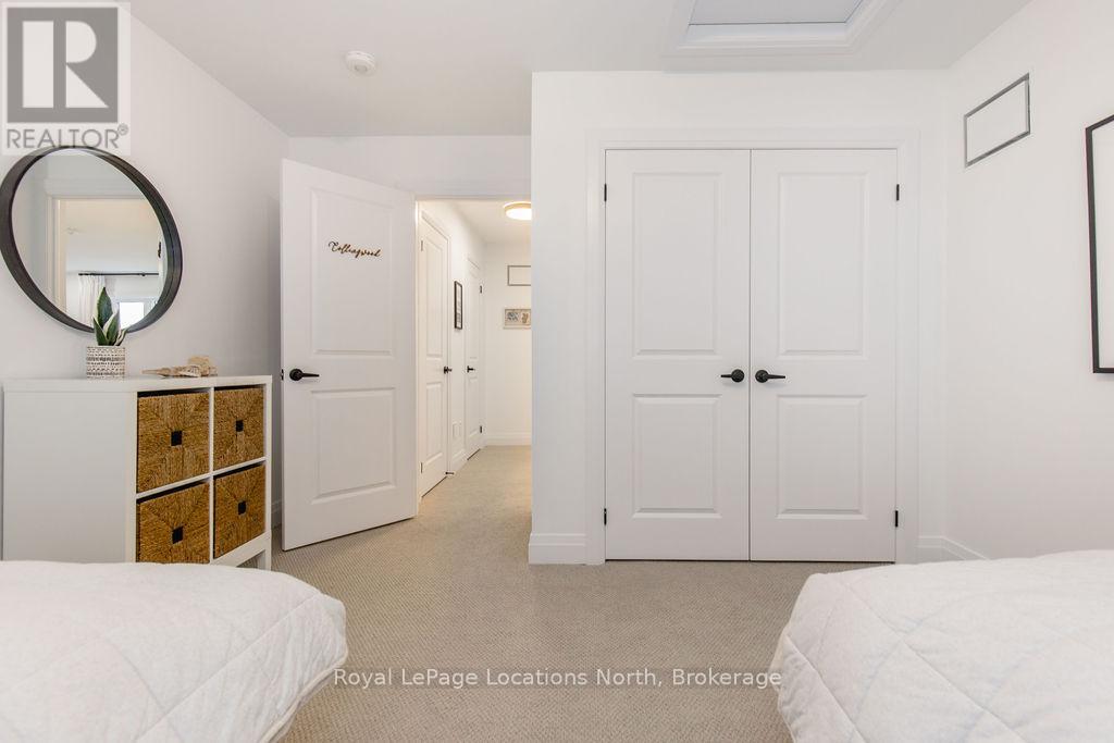 36 Simona Avenue, Wasaga Beach, Ontario  L9Z 0L3 - Photo 39 - S13012030