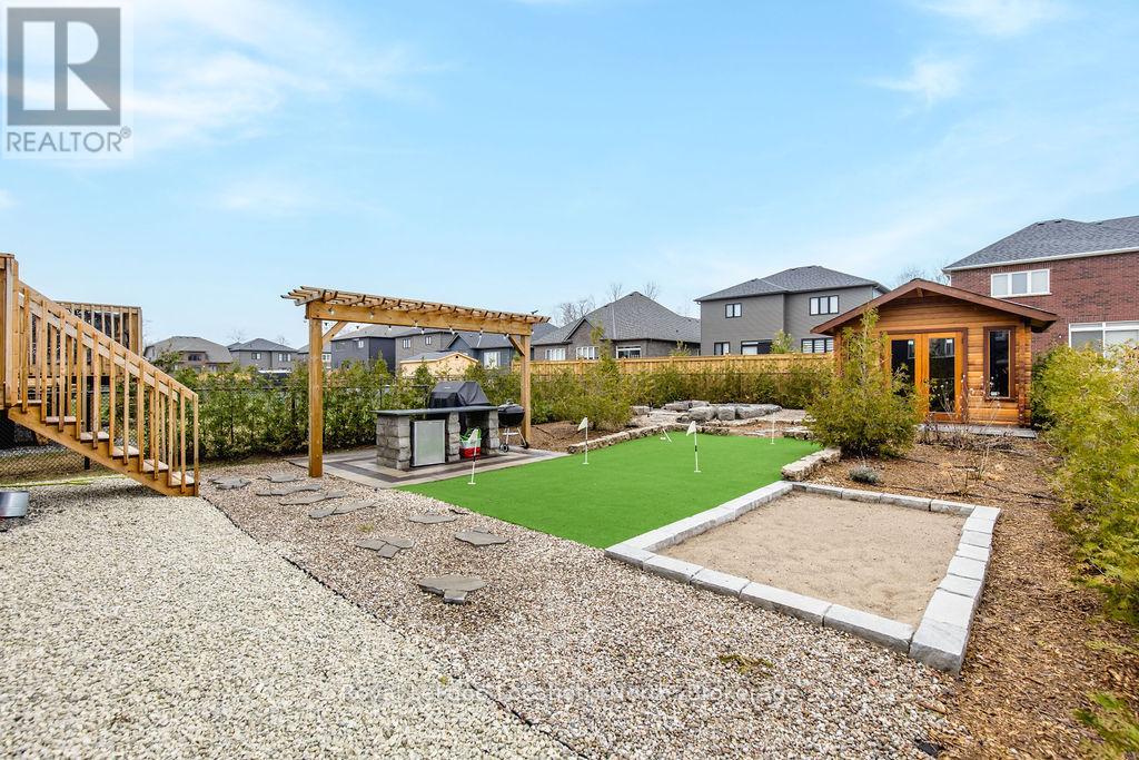 36 Simona Avenue, Wasaga Beach, Ontario  L9Z 0L3 - Photo 45 - S13012030