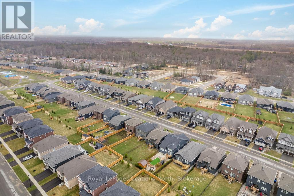 36 Simona Avenue, Wasaga Beach, Ontario  L9Z 0L3 - Photo 48 - S13012030