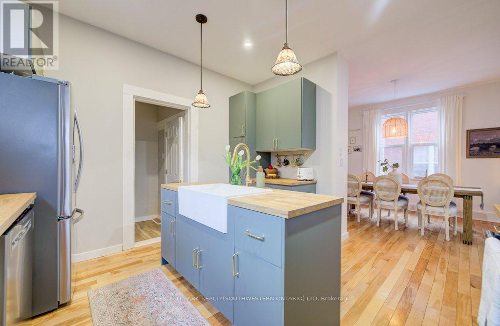 8 Spring Street E, Waterloo, Ontario  N2J 2L8 - Photo 18 - X13032832