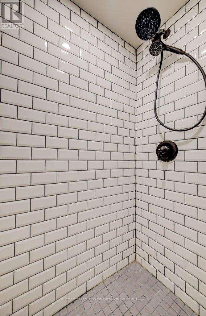 8 Spring Street E, Waterloo, Ontario  N2J 2L8 - Photo 45 - X13032832