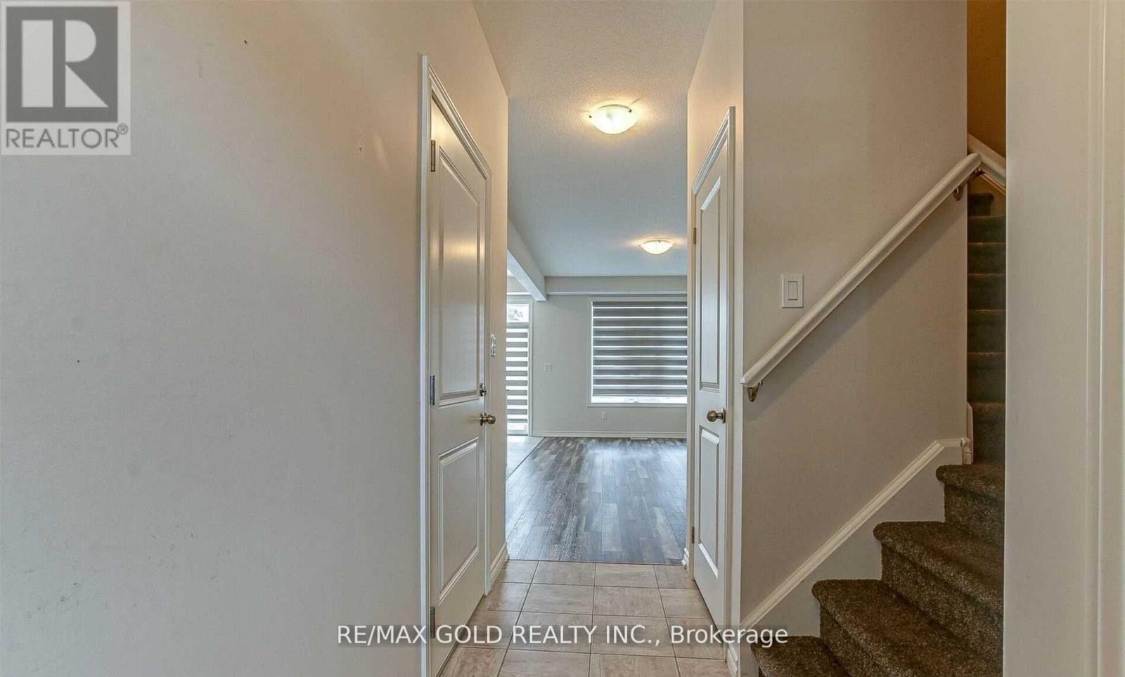 222 Links Crescent, Woodstock, Ontario  N4T 0M1 - Photo 3 - X13032834