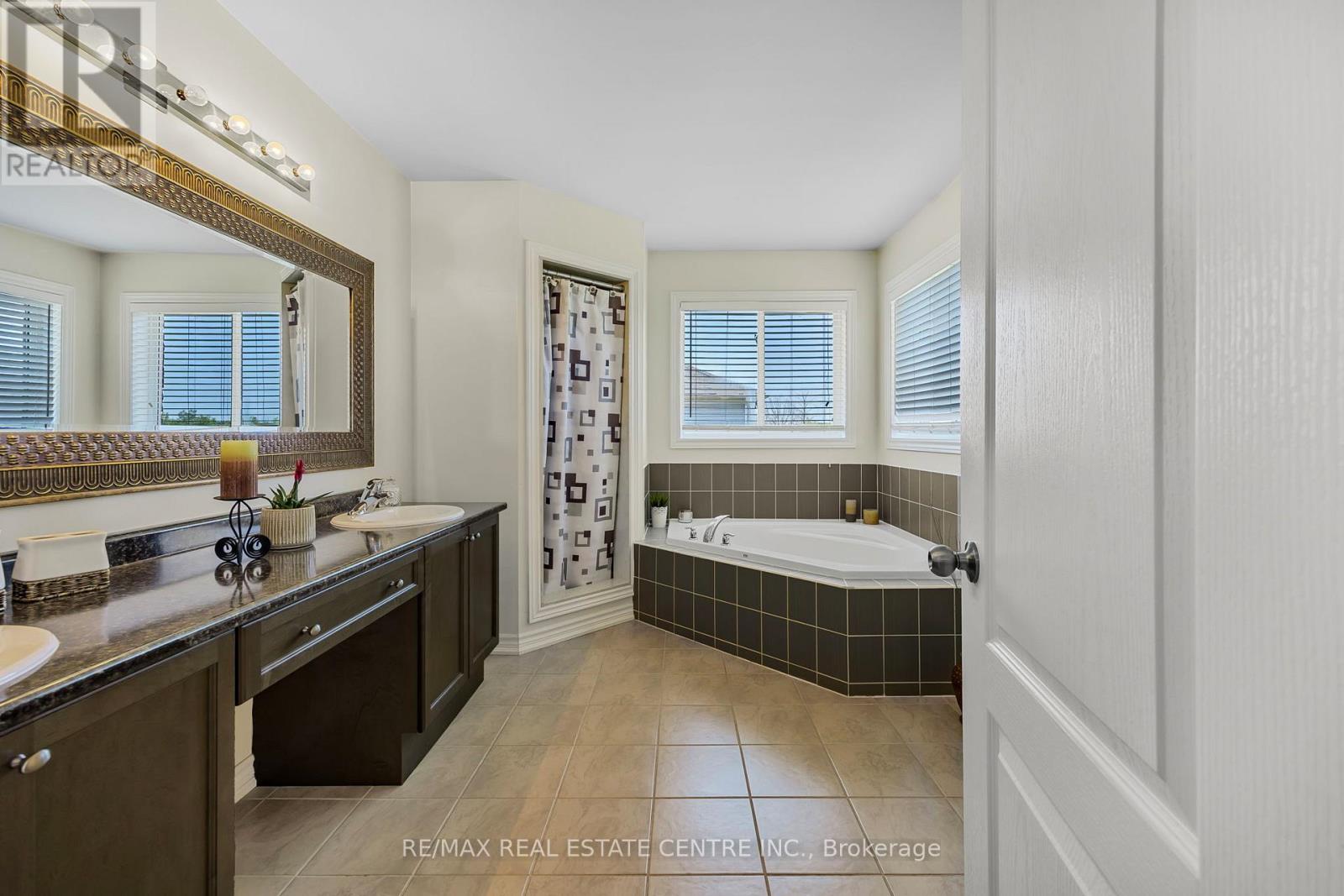 904 O'reilly Crescent, Shelburne, Ontario  L9V 2S7 - Photo 15 - X12693634