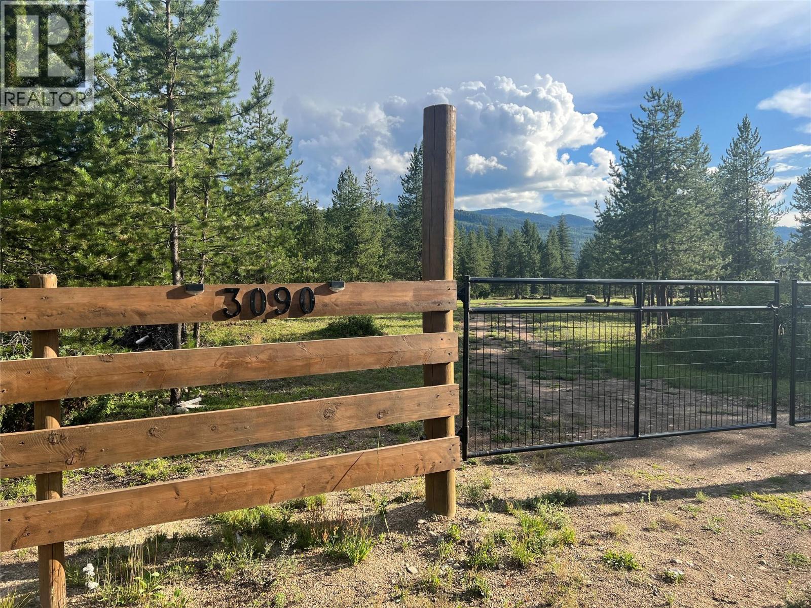 3090 Buffalo Springs Road, Barriere, British Columbia