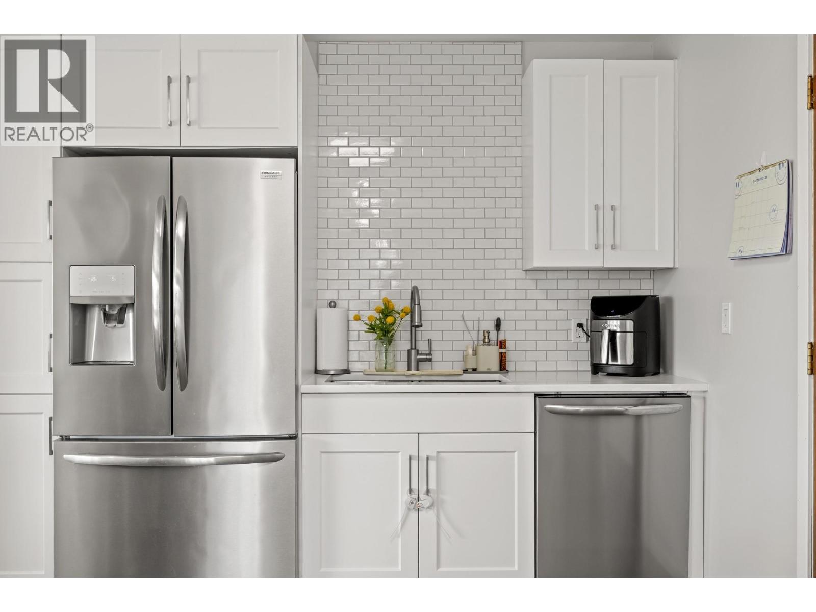 1390 Mountain Avenue, Kelowna, British Columbia  V1Y 7H4 - Photo 11 - 10384388