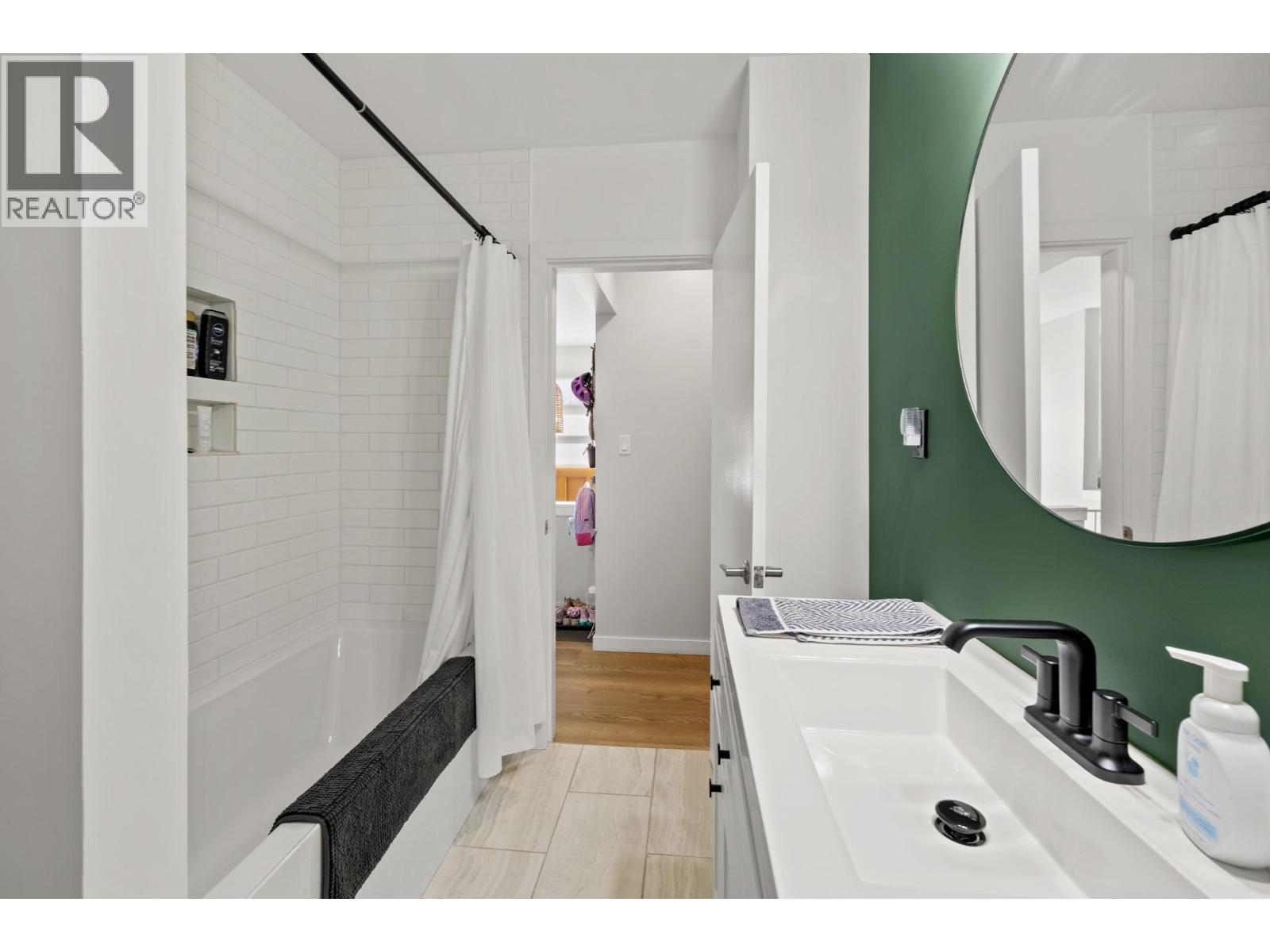 1390 Mountain Avenue, Kelowna, British Columbia  V1Y 7H4 - Photo 18 - 10384388