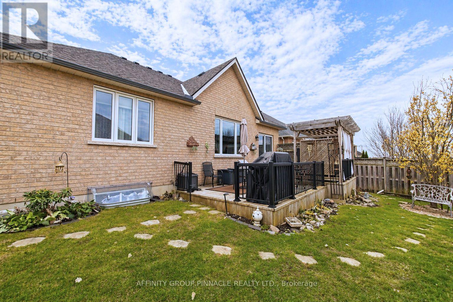 63 Ellis Crescent, Kawartha Lakes, Ontario  K9V 0A5 - Photo 43 - X13032870