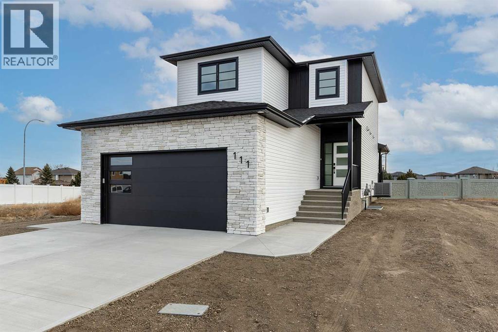 111 Sierra Road SW, Medicine Hat, Alberta  T1B 4Y6 - Photo 1 - A2284003