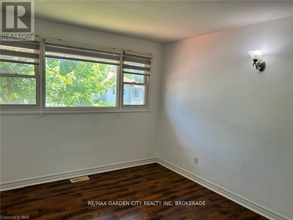 Upper - 834 David Street, Welland, Ontario  L3B 2C3 - Photo 15 - X12670732