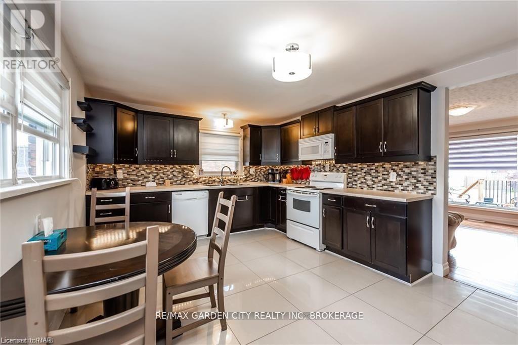 Upper - 834 David Street, Welland, Ontario  L3B 2C3 - Photo 8 - X12670732