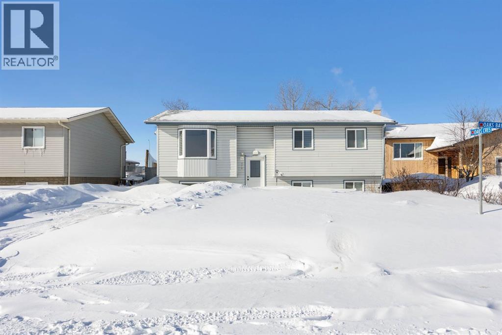 173 Oaks Crescent, Fort Mcmurray, Alberta  T9K 1P9 - Photo 1 - A2292937