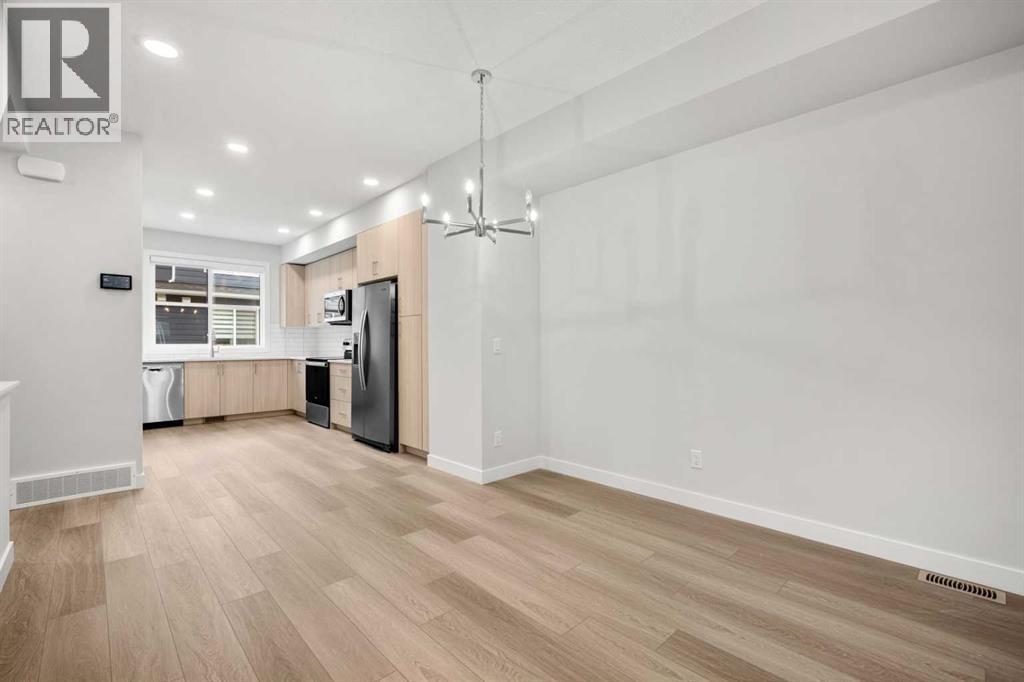 124, 285 Chelsea Court, Chestermere, Alberta  T1X 2W7 - Photo 10 - A2300026