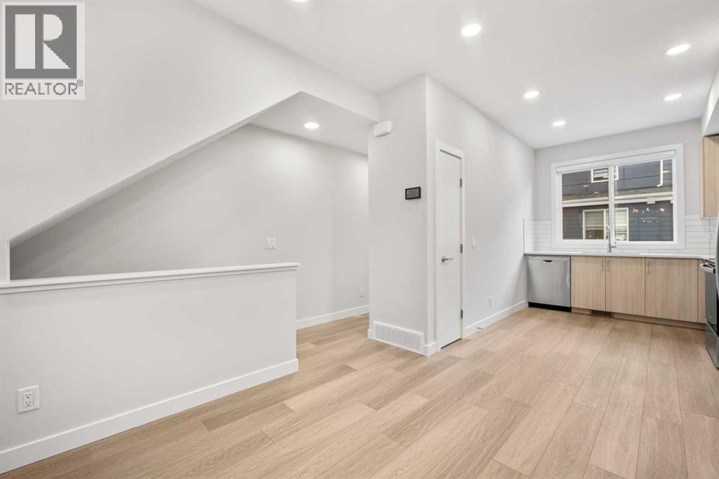 124, 285 Chelsea Court, Chestermere, Alberta  T1X 2W7 - Photo 12 - A2300026