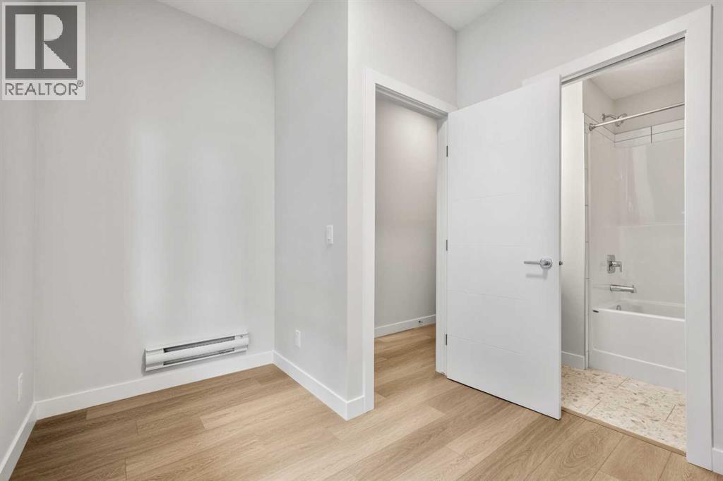 124, 285 Chelsea Court, Chestermere, Alberta  T1X 2W7 - Photo 38 - A2300026