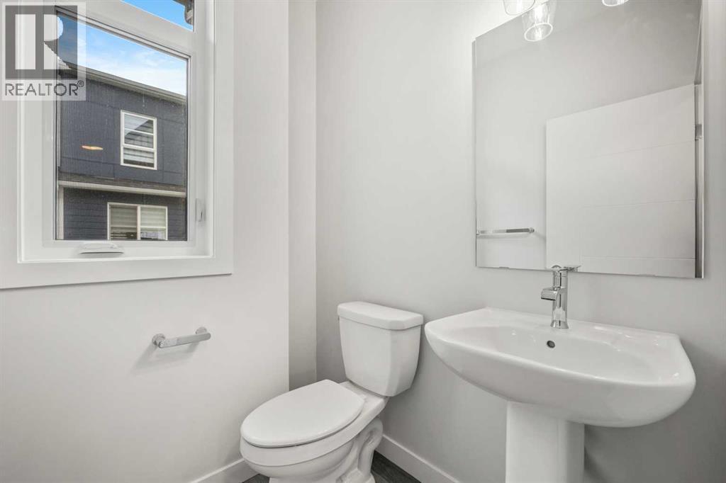 124, 285 Chelsea Court, Chestermere, Alberta  T1X 2W7 - Photo 18 - A2300026