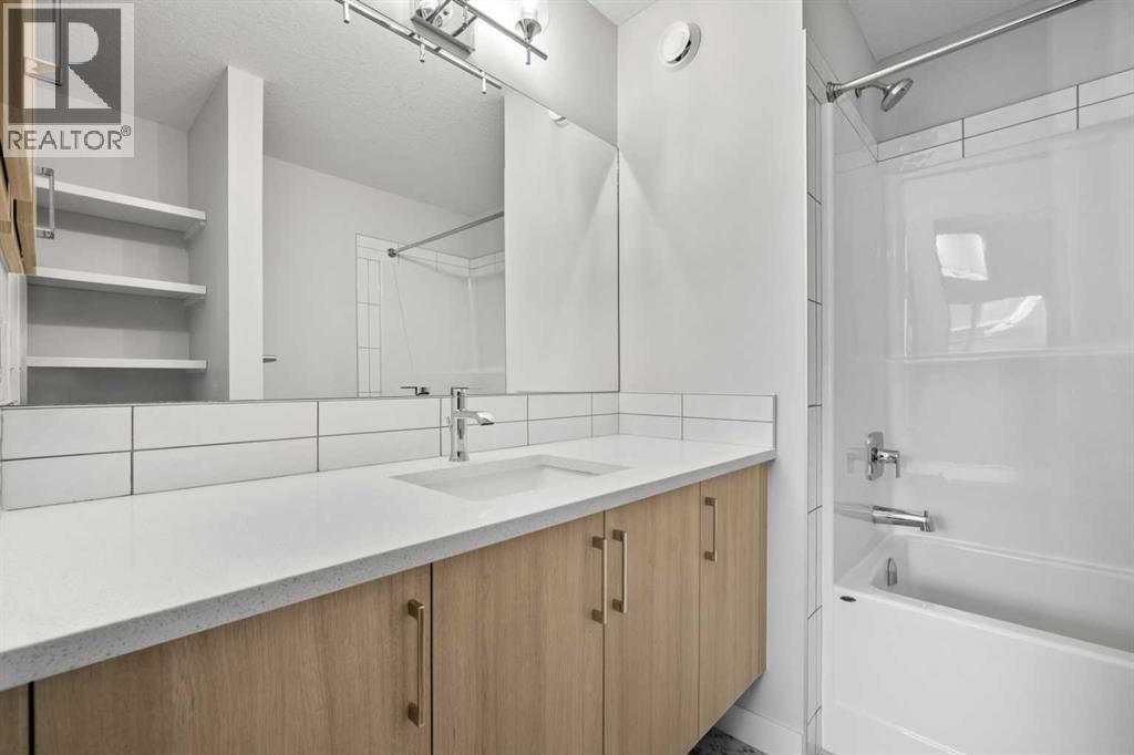 124, 285 Chelsea Court, Chestermere, Alberta  T1X 2W7 - Photo 29 - A2300026