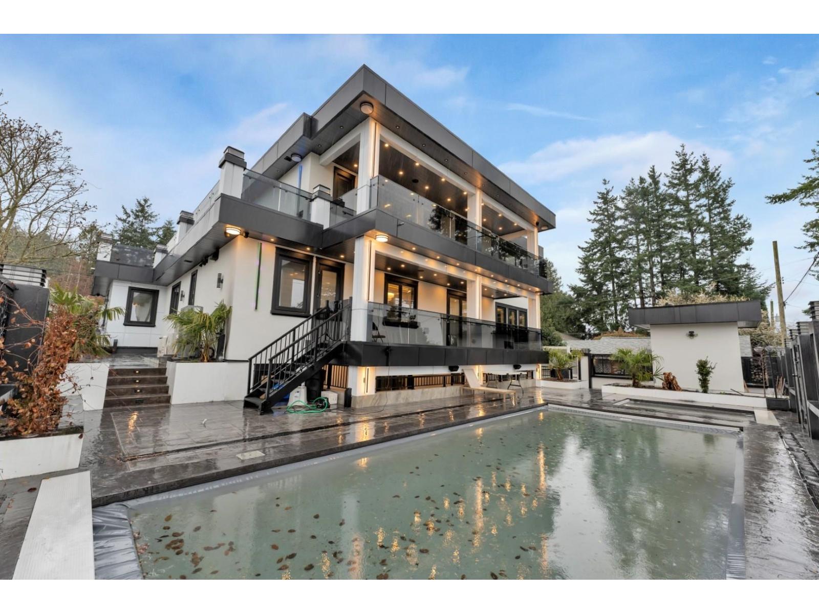 15460 Semiahmoo Avenue, White Rock, British Columbia  V4B 1T8 - Photo 40 - R3114851