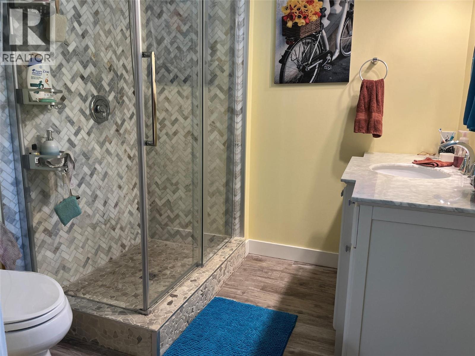 2034 Saddleview Avenue, Lumby, British Columbia  V0E 2G0 - Photo 9 - 10384447