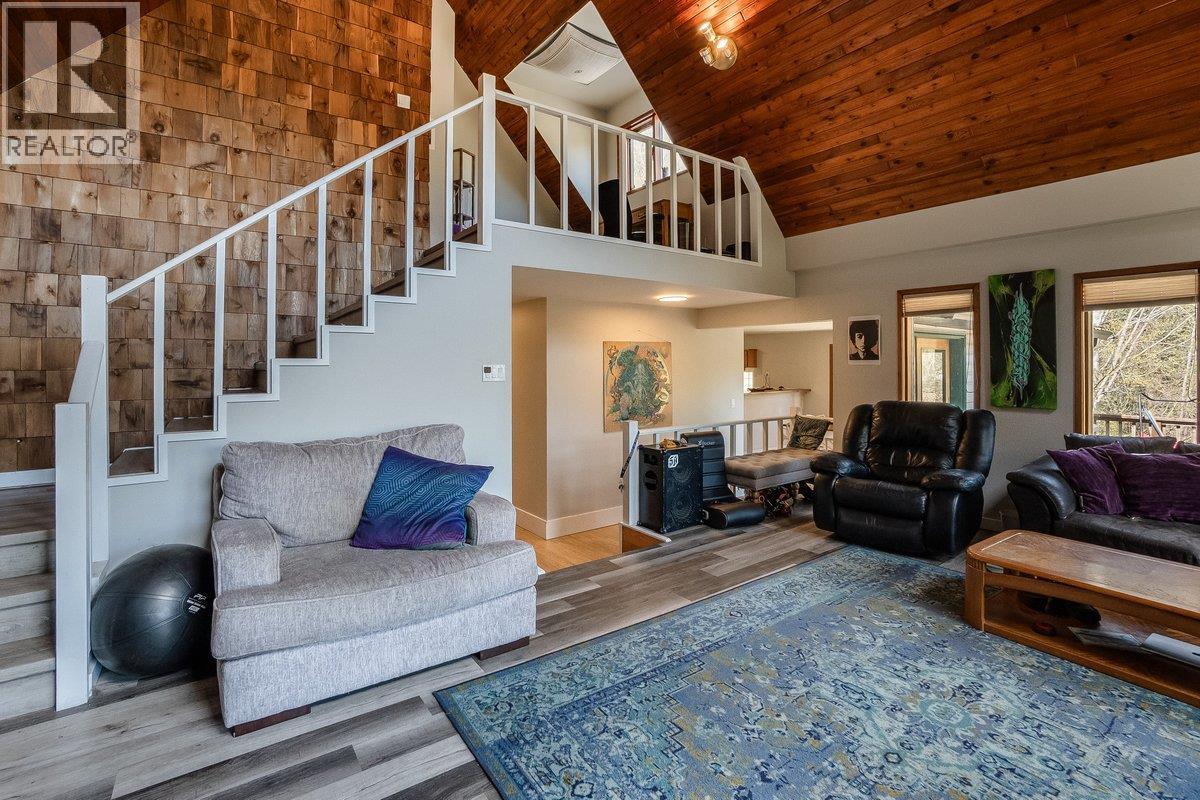 4408 Slocan  River Road, Winlaw, British Columbia  V0G 2J0 - Photo 11 - 10384353