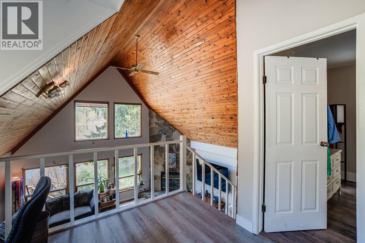 4408 Slocan  River Road, Winlaw, British Columbia  V0G 2J0 - Photo 18 - 10384353