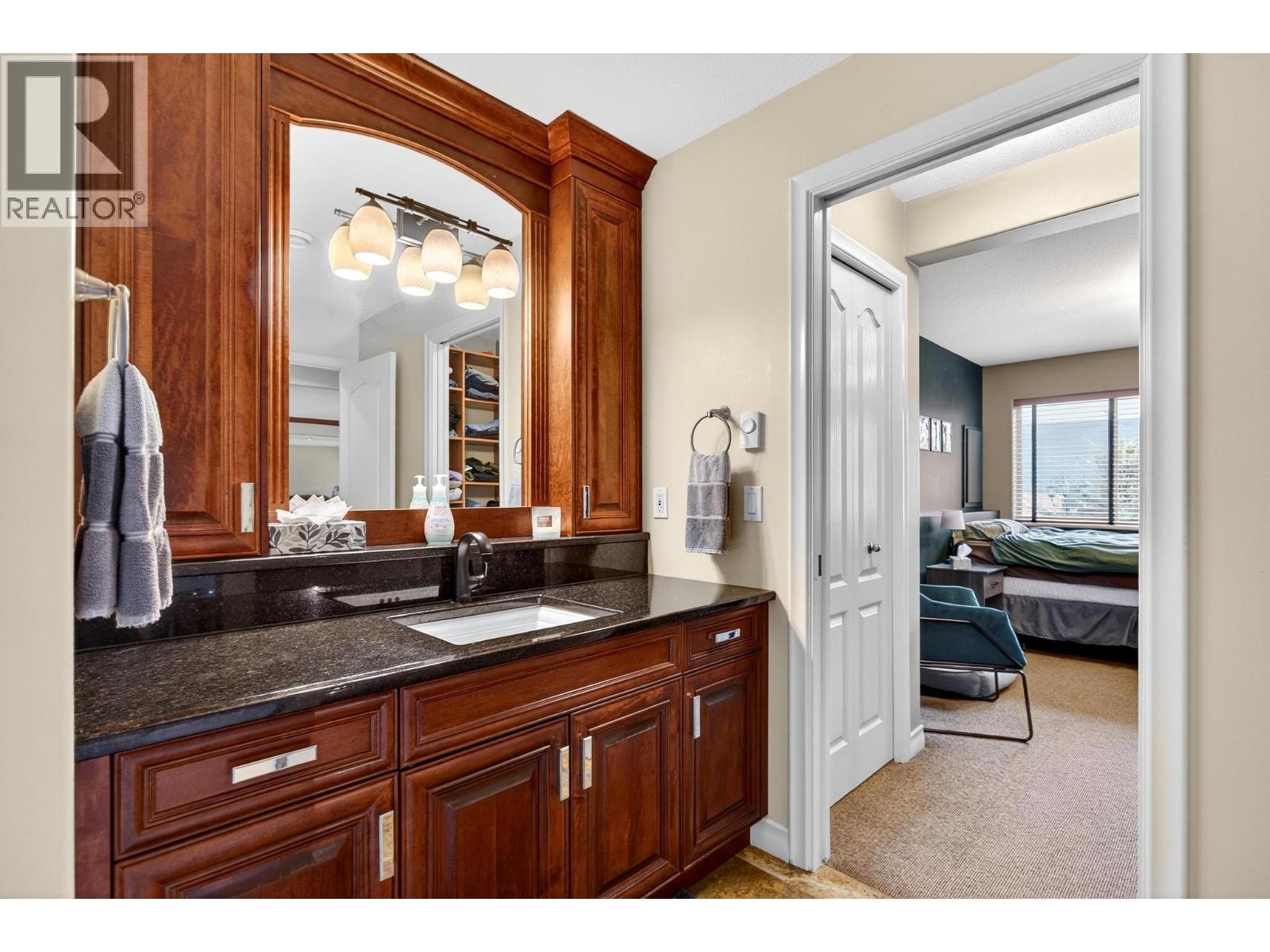 2288 Capistrano Drive, Kelowna, British Columbia  V1V 2A2 - Photo 28 - 10382435