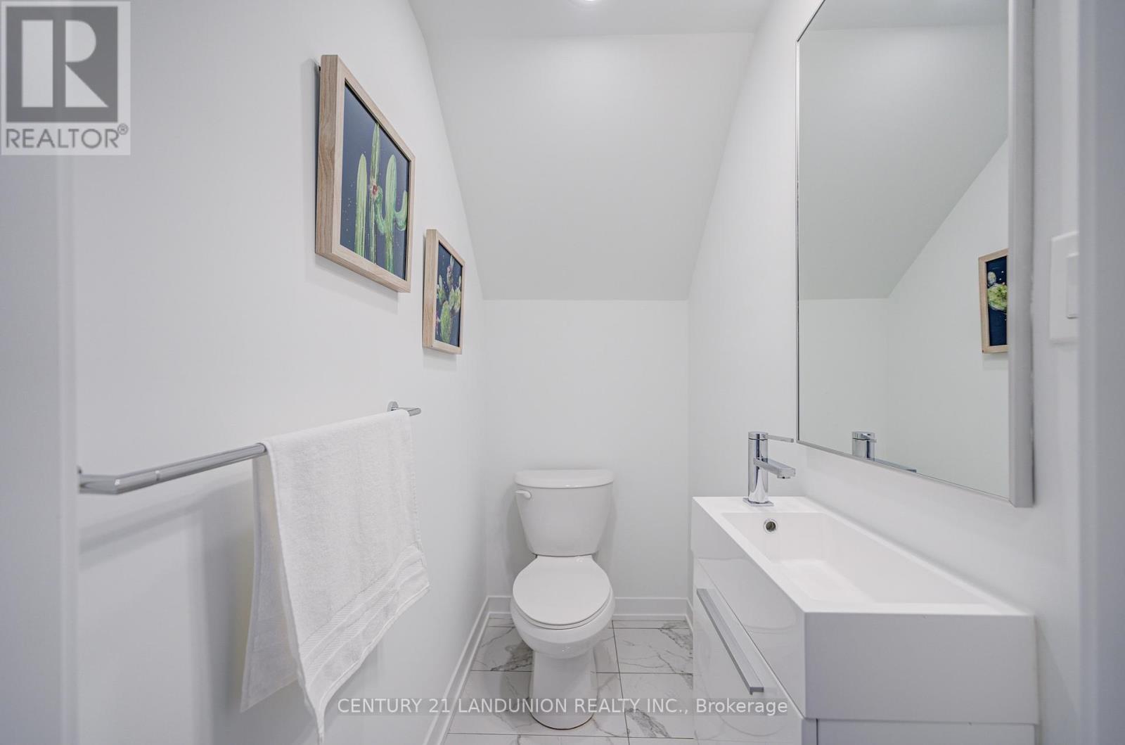 70 Turtle Island Road, Toronto, Ontario  M6A 2M5 - Photo 12 - C13032892