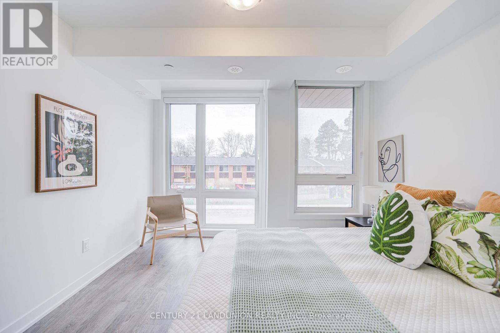 70 Turtle Island Road, Toronto, Ontario  M6A 2M5 - Photo 14 - C13032892