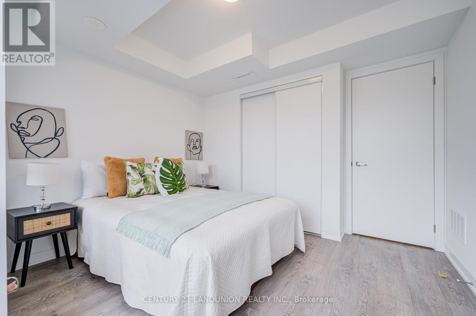 70 Turtle Island Road, Toronto, Ontario  M6A 2M5 - Photo 15 - C13032892