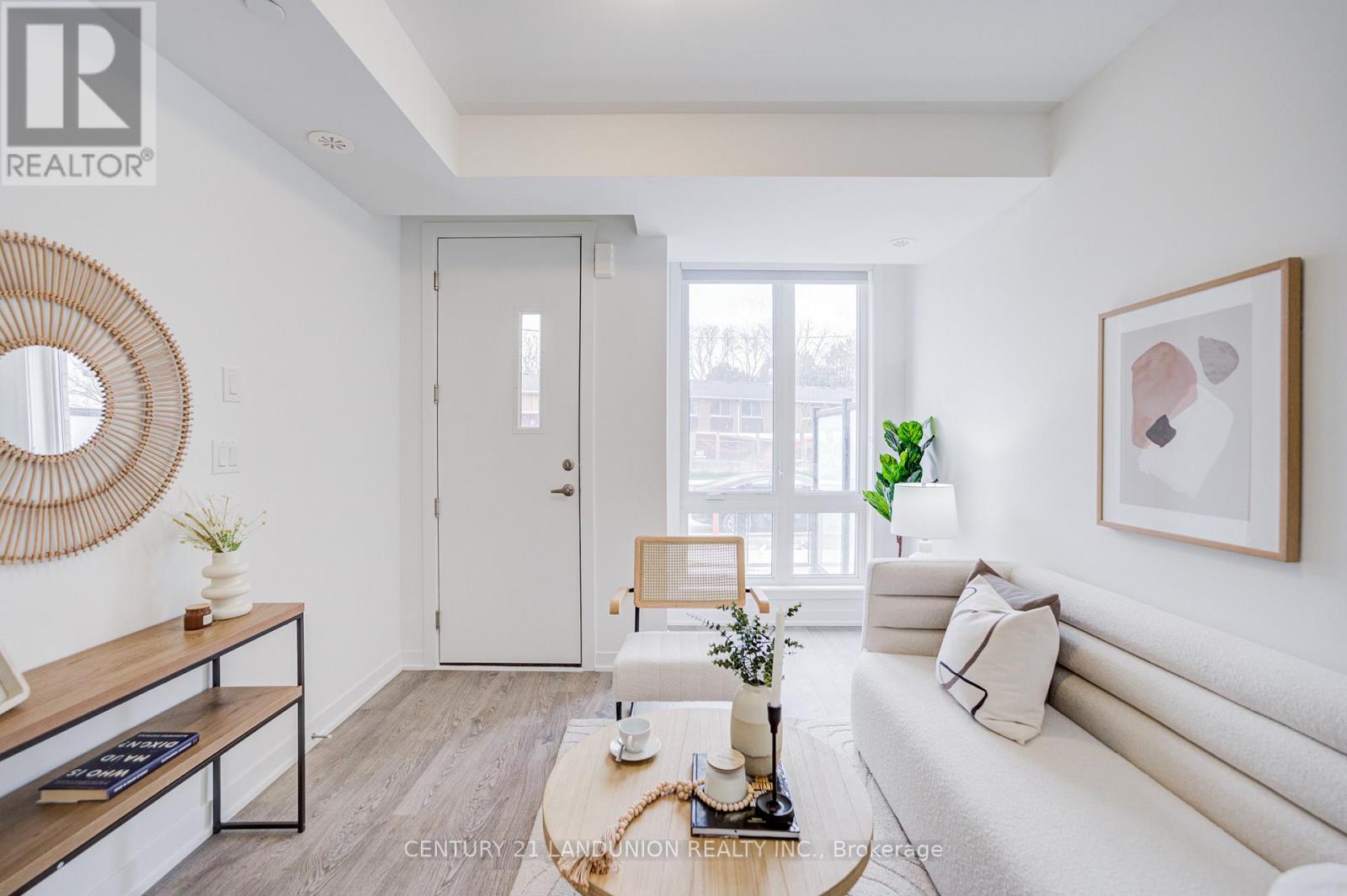 70 Turtle Island Road, Toronto, Ontario  M6A 2M5 - Photo 2 - C13032892