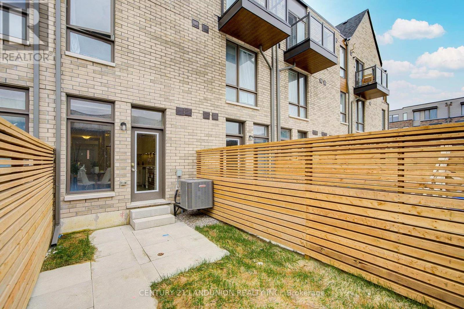 70 Turtle Island Road, Toronto, Ontario  M6A 2M5 - Photo 29 - C13032892