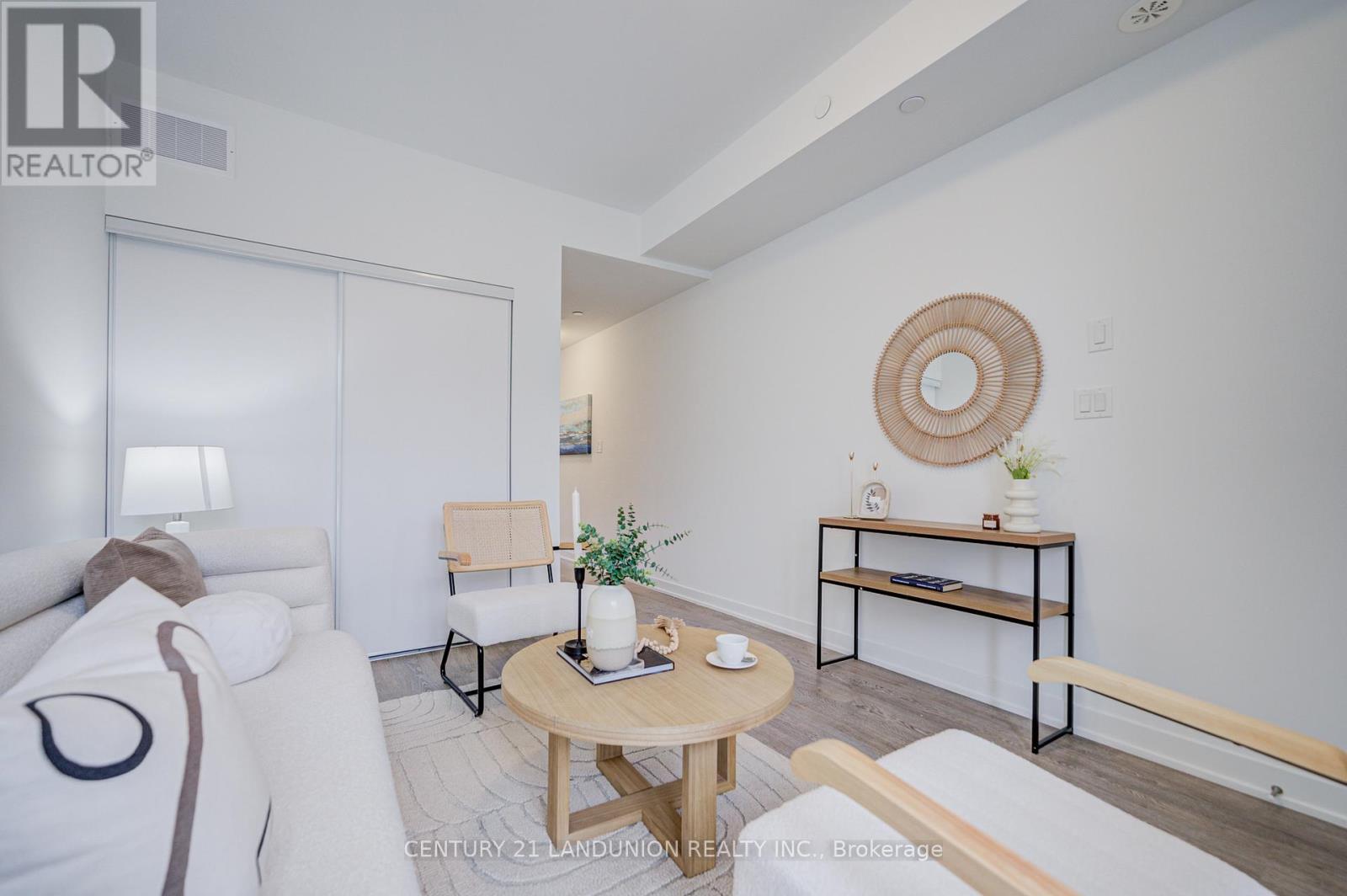 70 Turtle Island Road, Toronto, Ontario  M6A 2M5 - Photo 6 - C13032892