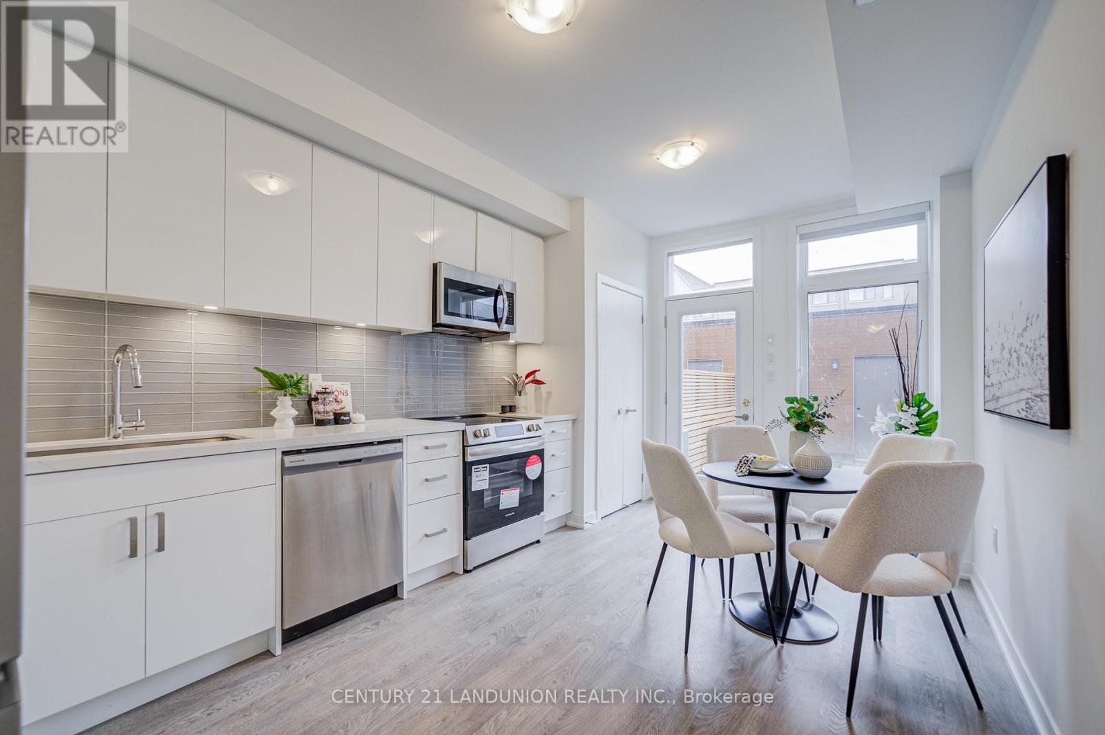 70 Turtle Island Road, Toronto, Ontario  M6A 2M5 - Photo 8 - C13032892