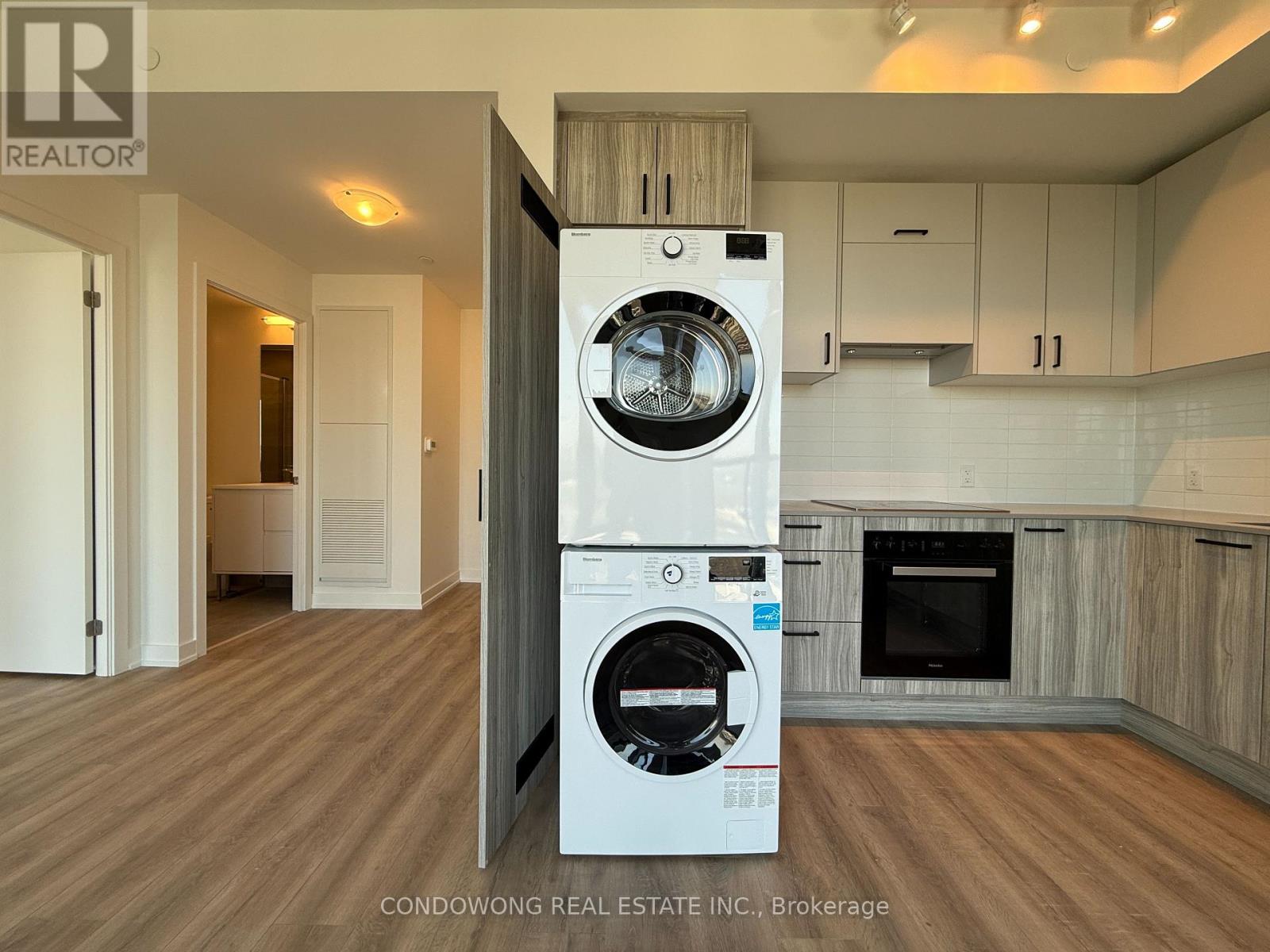 1804 - 5 Quarrington Lane, Toronto, Ontario  M3C 0S5 - Photo 5 - C13032922