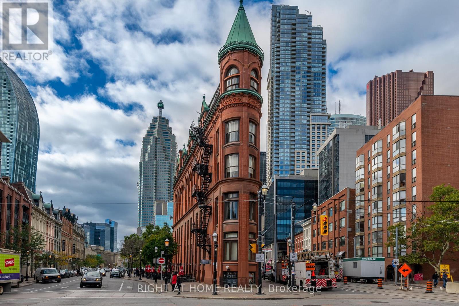 905 - 30 CHURCH STREET, Toronto, Ontario