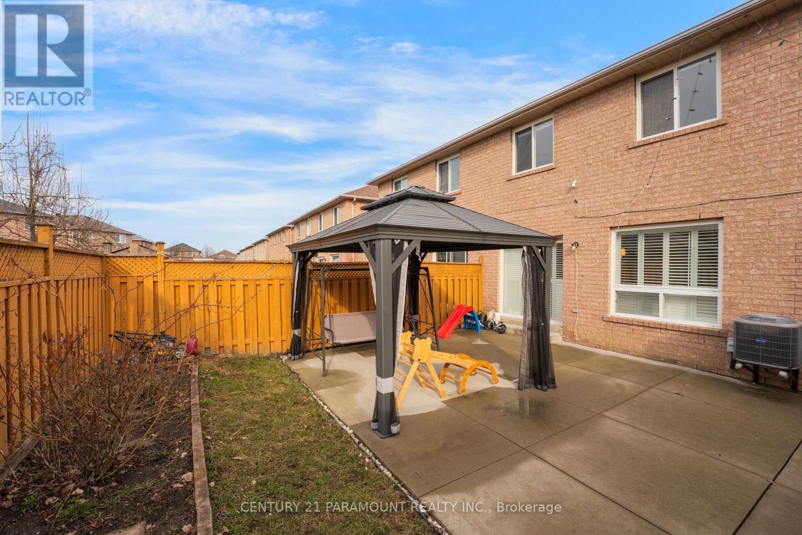 77 Tumbleweed Trail, Brampton, Ontario  L6Y 4Z9 - Photo 48 - W12991202