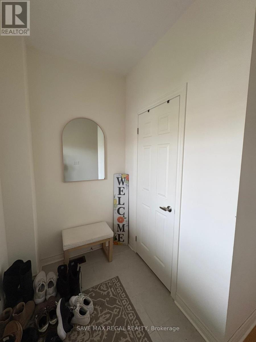 1174 Jim Brewster Circle, Oshawa, Ontario  L1K 1A4 - Photo 4 - E13032838