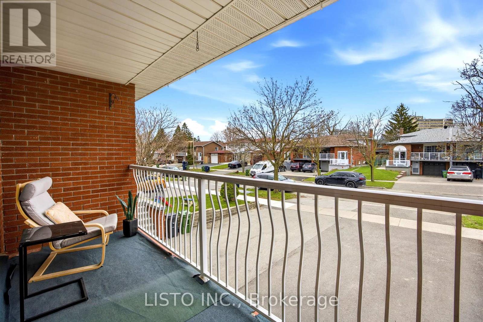 43 Robbinstone Drive, Toronto, Ontario  M1B 2C4 - Photo 11 - E13032918