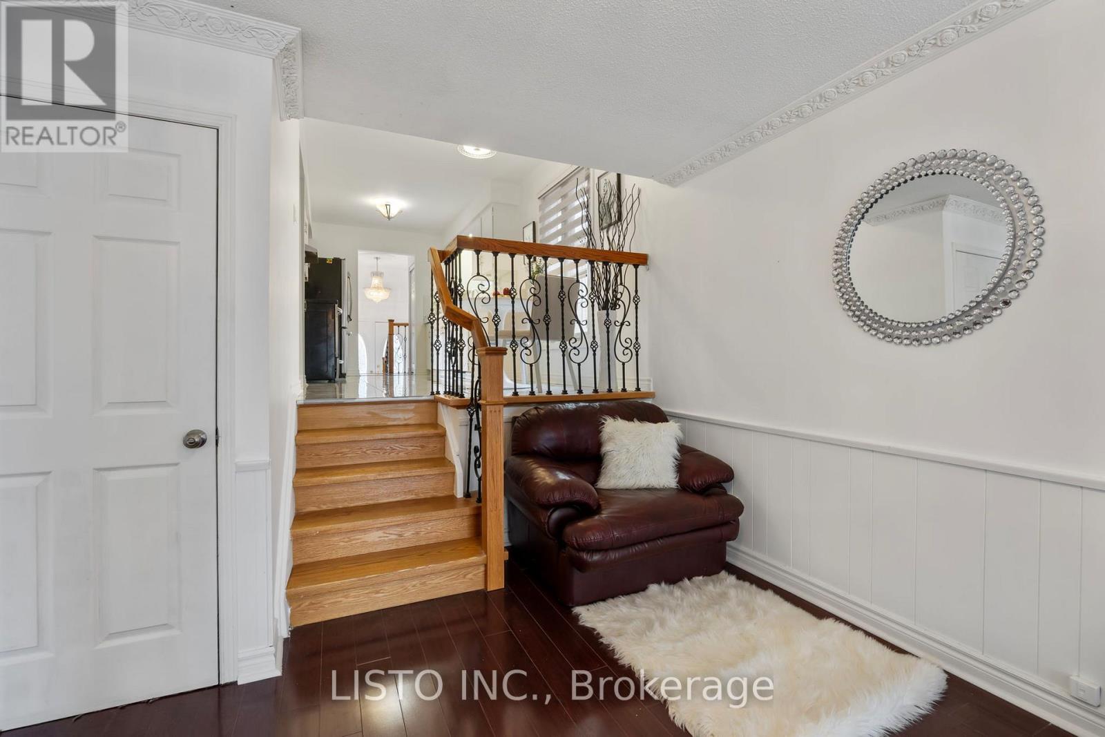 43 Robbinstone Drive, Toronto, Ontario  M1B 2C4 - Photo 18 - E13032918