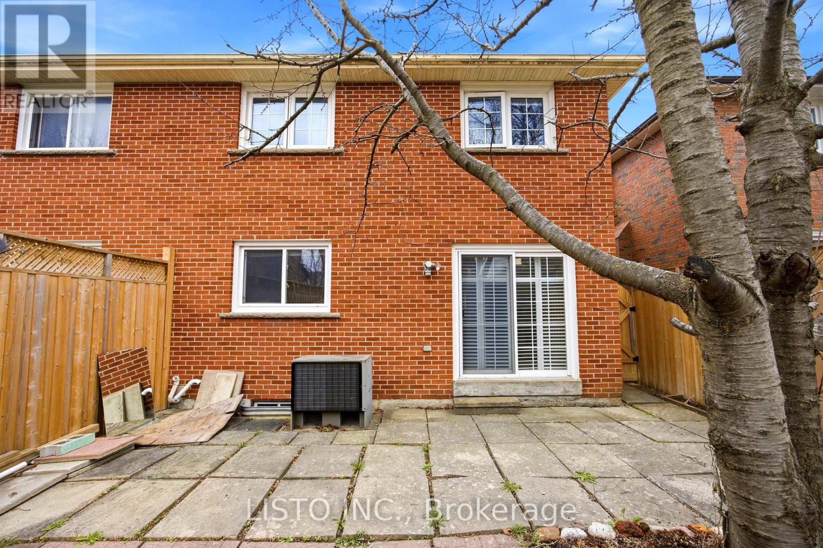 43 Robbinstone Drive, Toronto, Ontario  M1B 2C4 - Photo 40 - E13032918