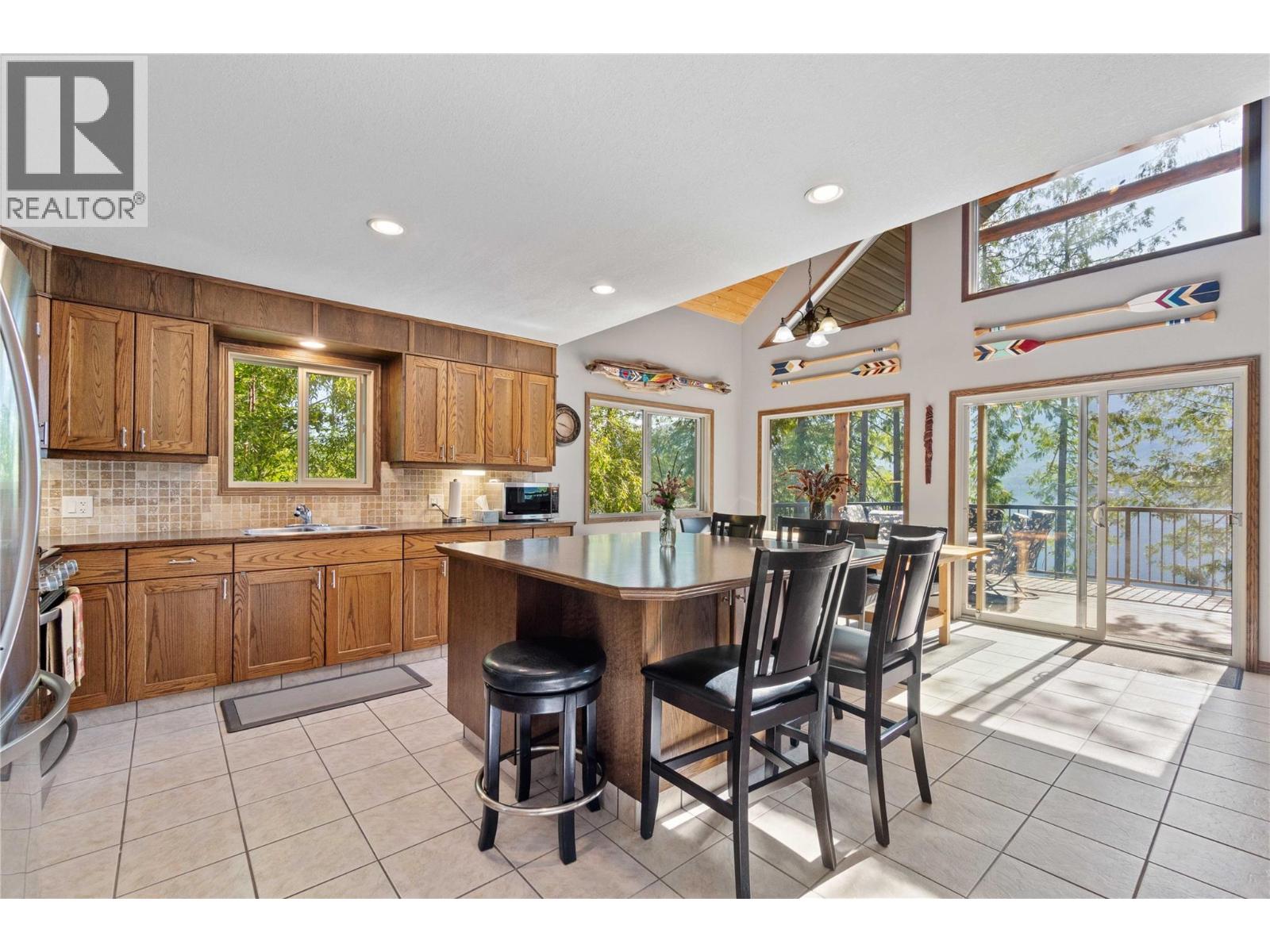 9000 Seymour Arm Main Fsr Unit# 12 & 13, Seymour Arm, British Columbia  V0E 1M0 - Photo 23 - 10383302